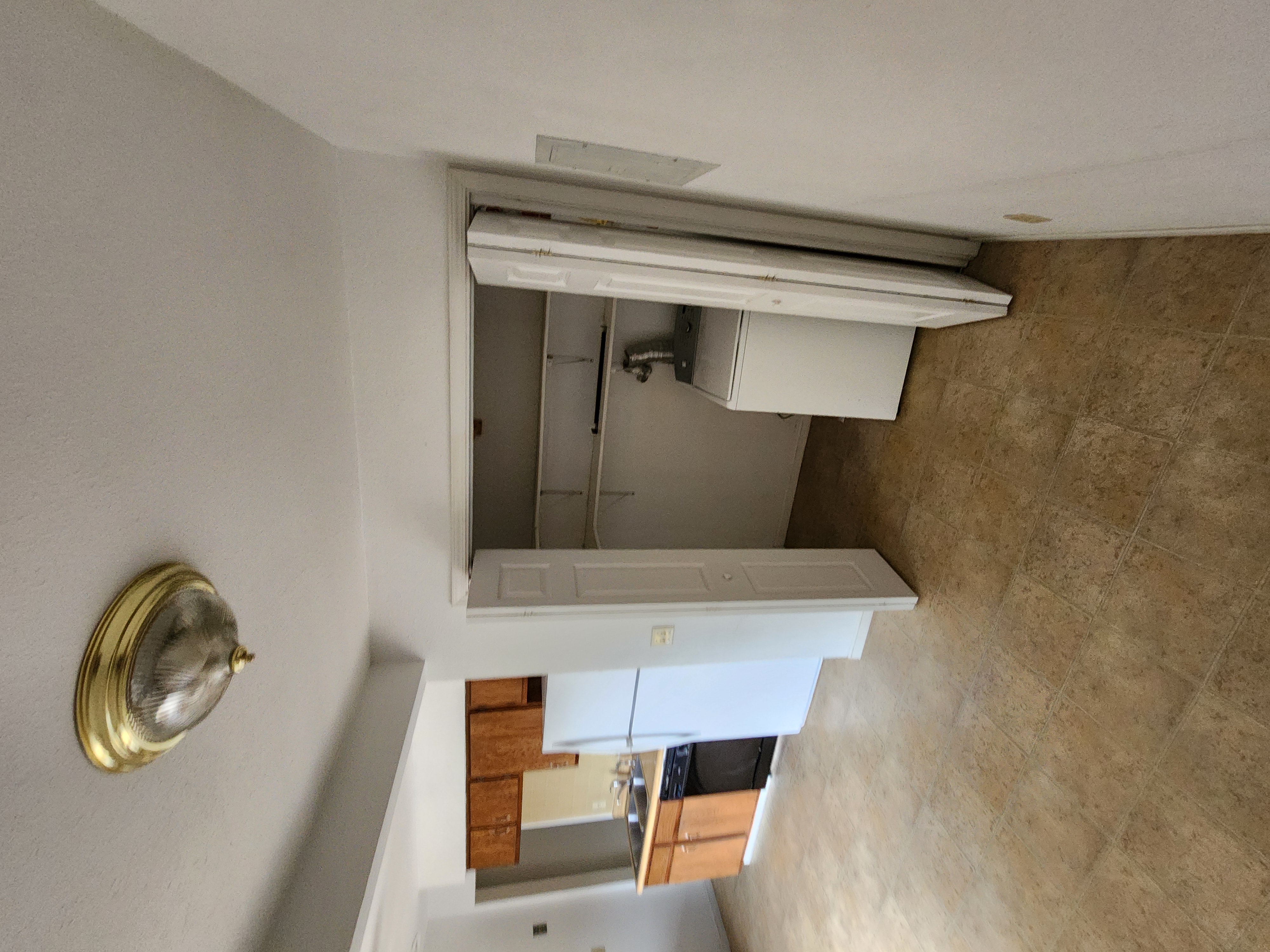 139 washington unit 5 upper unit 3.jpg